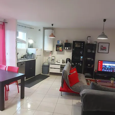 Bem Eluminado E Vista