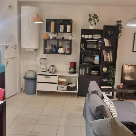 Bem Eluminado E Vista *