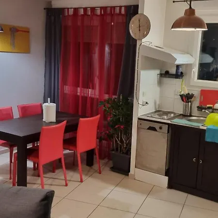 Bem Eluminado E Vista Audun-le-Tiche